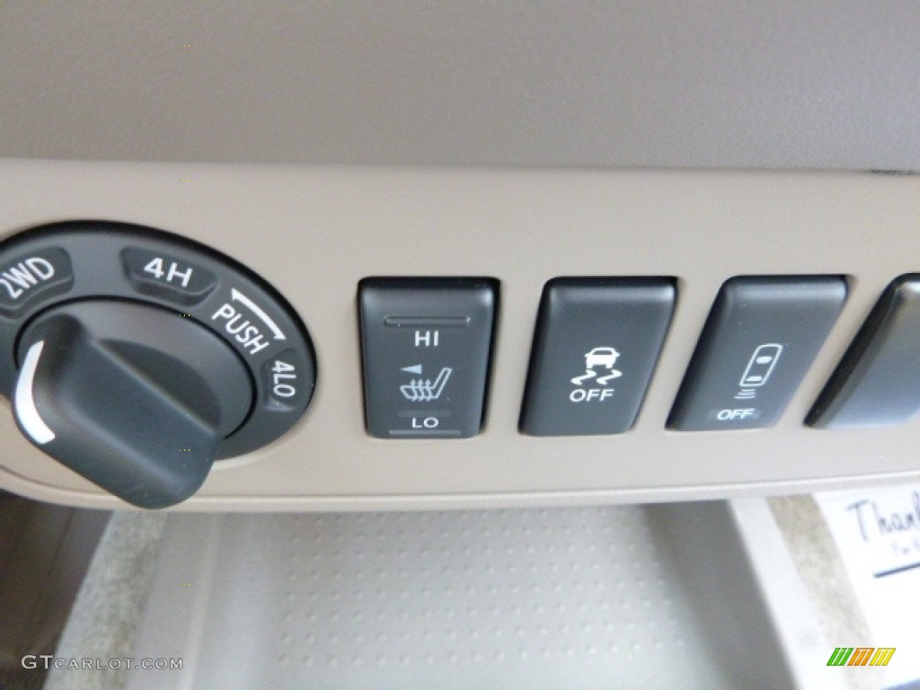 2017 Nissan Frontier SV King Cab 4x4 Controls Photo #116742262