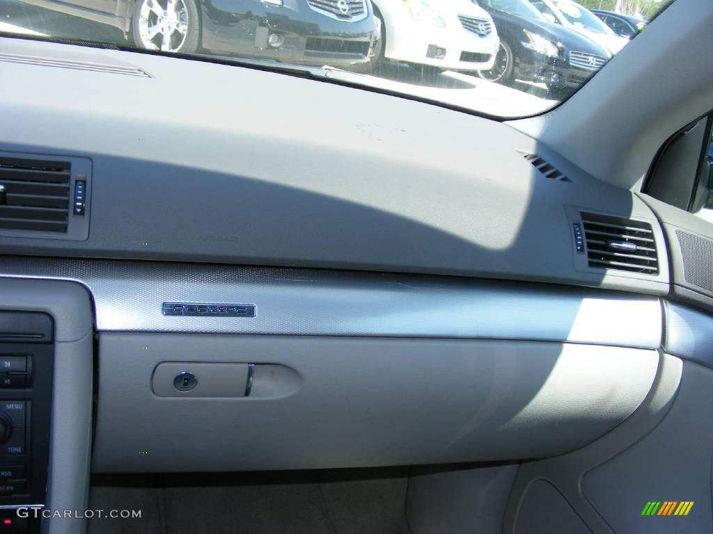 2005 A4 1.8T quattro Sedan - Moro Blue Pearl Effect / Platinum photo #19