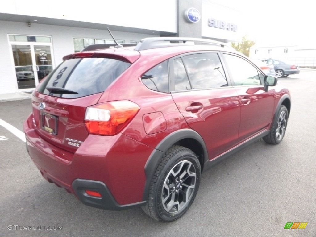 2017 Crosstrek 2.0i - Venetian Red Pearl / Black photo #7