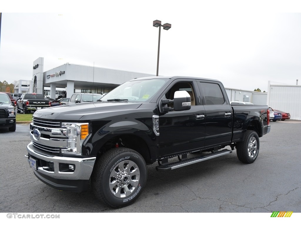 Shadow Black 2017 Ford F250 Super Duty Lariat Crew Cab 4x4 Exterior Photo #116744359