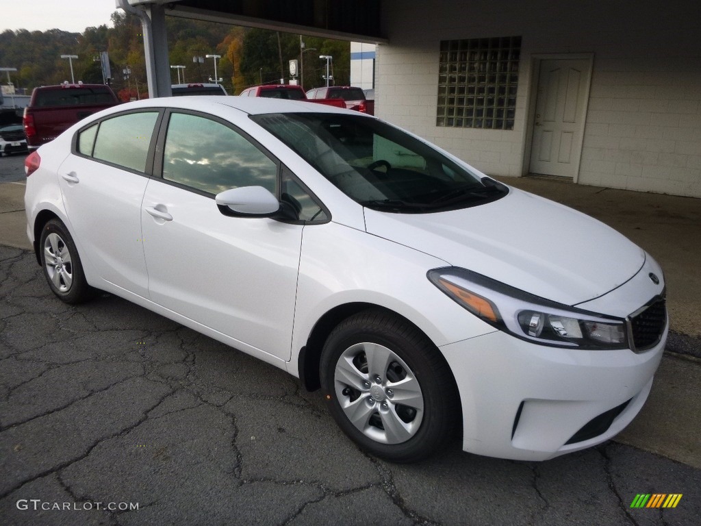 Snow White Pearl 2017 Kia Forte LX Exterior Photo 116749627