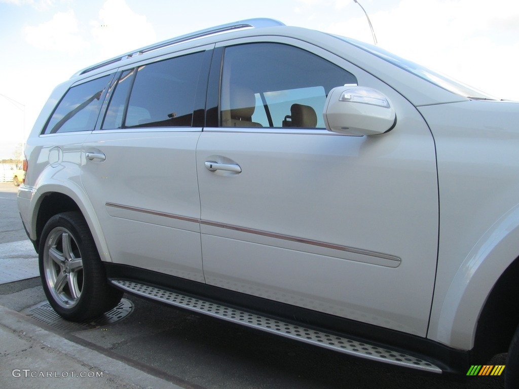 2009 GL 550 4Matic - Arctic White / Cashmere photo #12