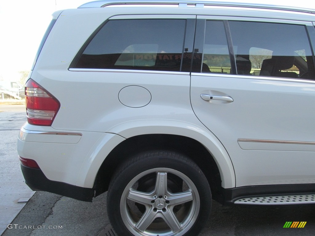 2009 GL 550 4Matic - Arctic White / Cashmere photo #14