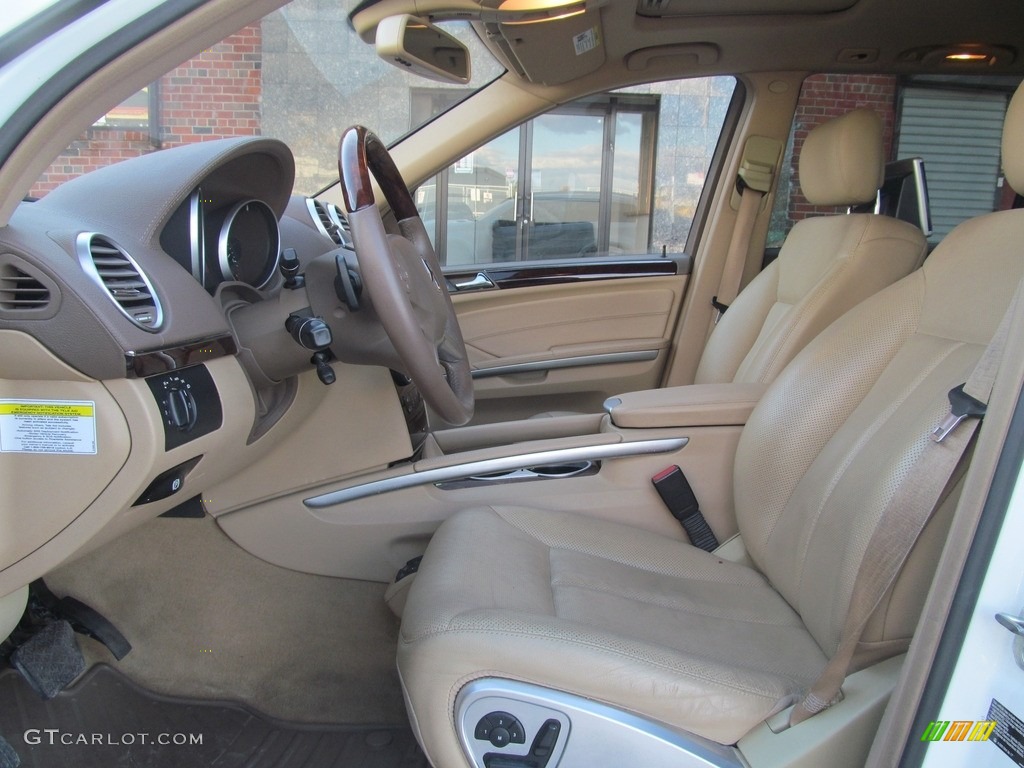 2009 GL 550 4Matic - Arctic White / Cashmere photo #31