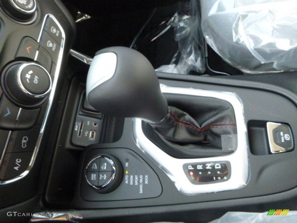 2017 Jeep Cherokee Trailhawk 4x4 9 Speed Automatic Transmission Photo #116750998