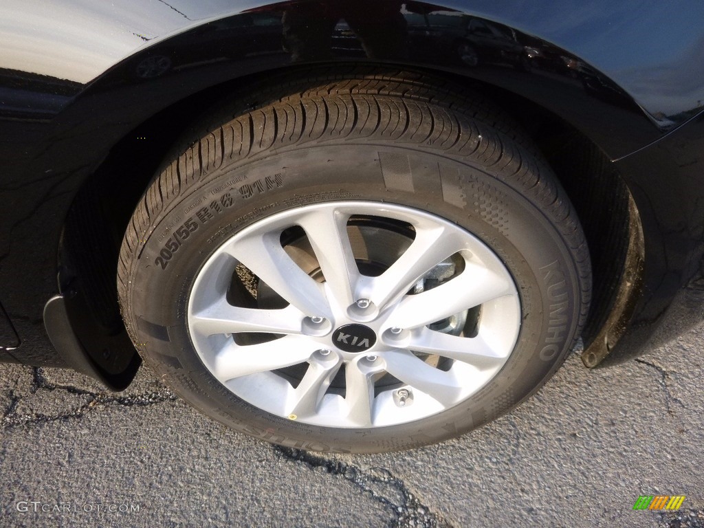 2017 Kia Forte S Wheel Photo #116751232