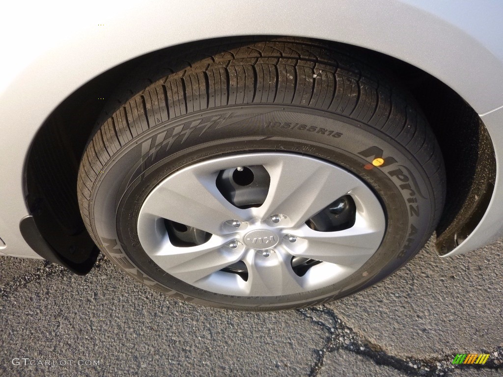 2017 Kia Forte LX Wheel Photo #116751880