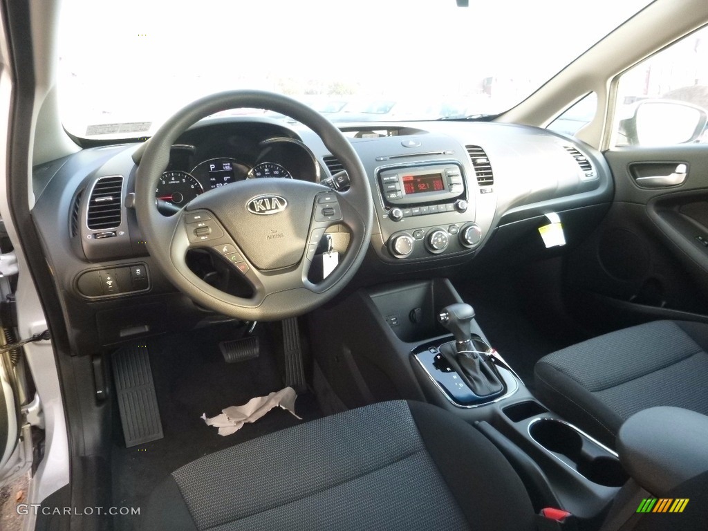 Black Interior 2017 Kia Forte LX Photo #116751924