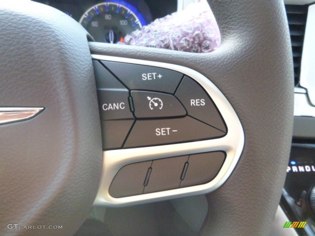2017 Pacifica Touring - Tusk White / Cognac/Alloy/Toffee photo #19