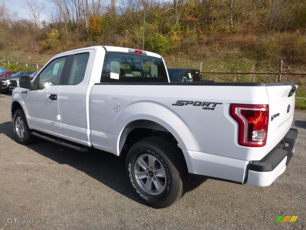 2017 F150 XL SuperCab 4x4 - Oxford White / Earth Gray photo #3