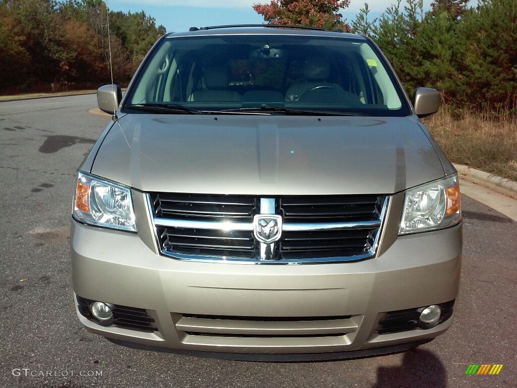 2009 Grand Caravan SXT - Light Sandstone Metallic / Dark Slate Gray/Light Shale photo #7