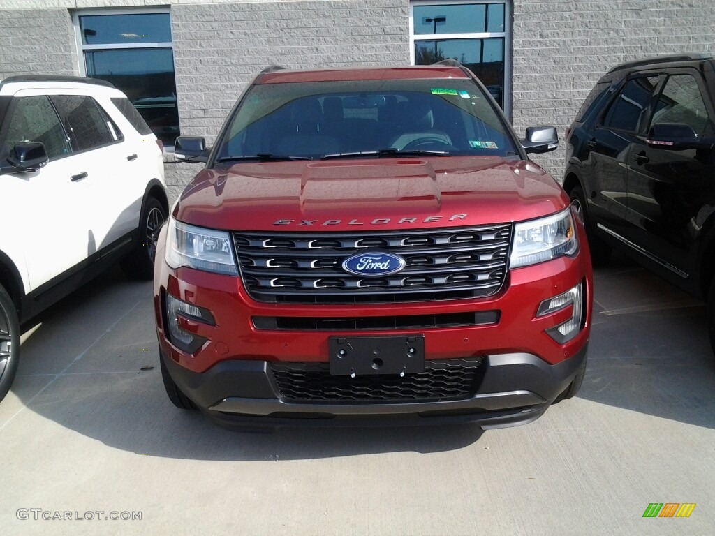 2017 Explorer XLT 4WD - Ruby Red / Sport Appearance Dark Earth Gray photo #2