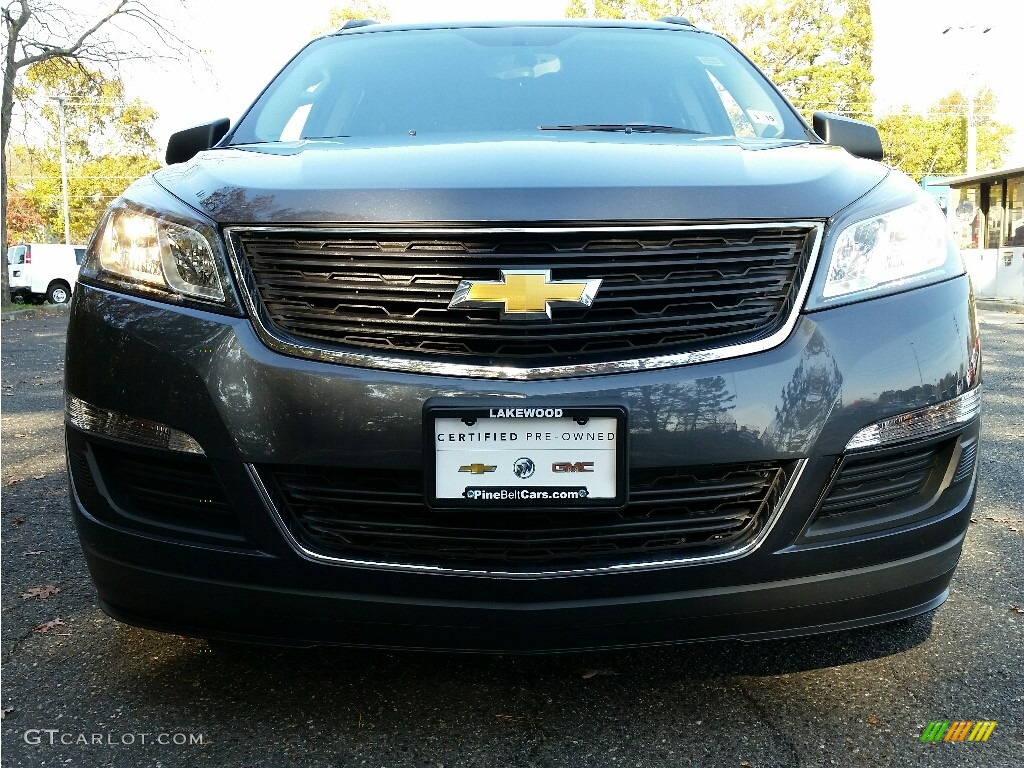 2014 Traverse LS - Cyber Grey Metallic / Dark Titanium/Light Titanium photo #2