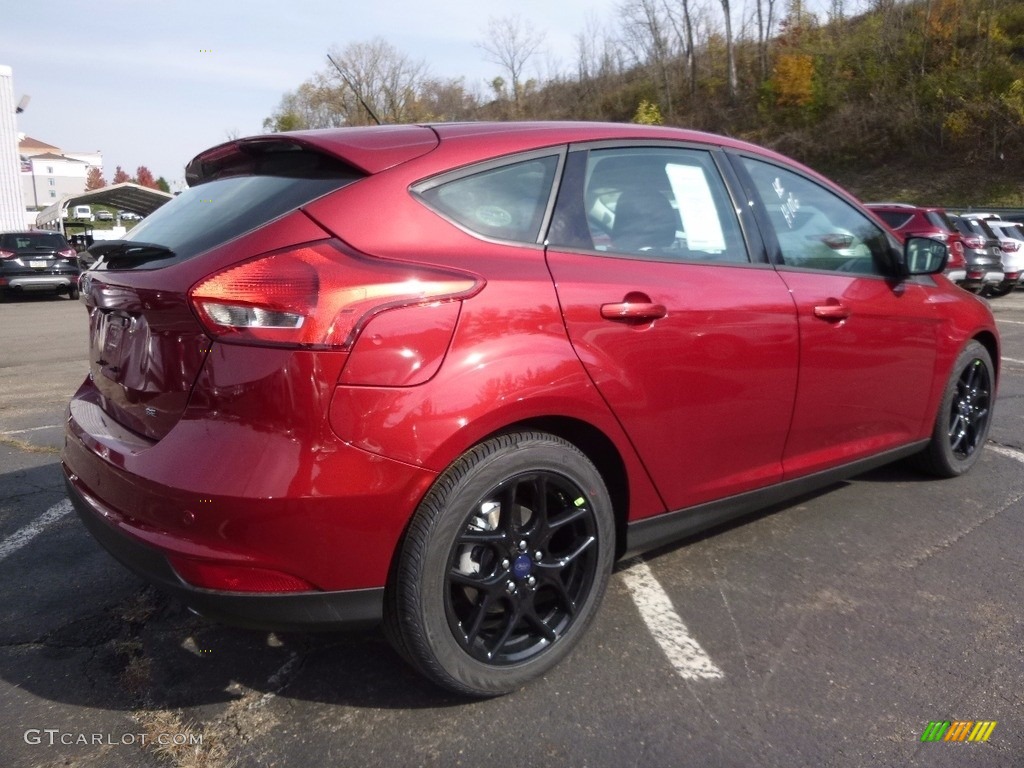 2016 Focus SE Hatch - Ruby Red / Charcoal Black photo #2