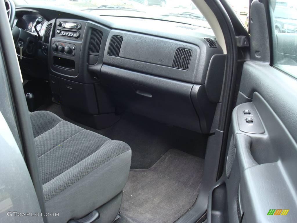 2003 Ram 1500 ST Quad Cab 4x4 - Graphite Metallic / Dark Slate Gray photo #15