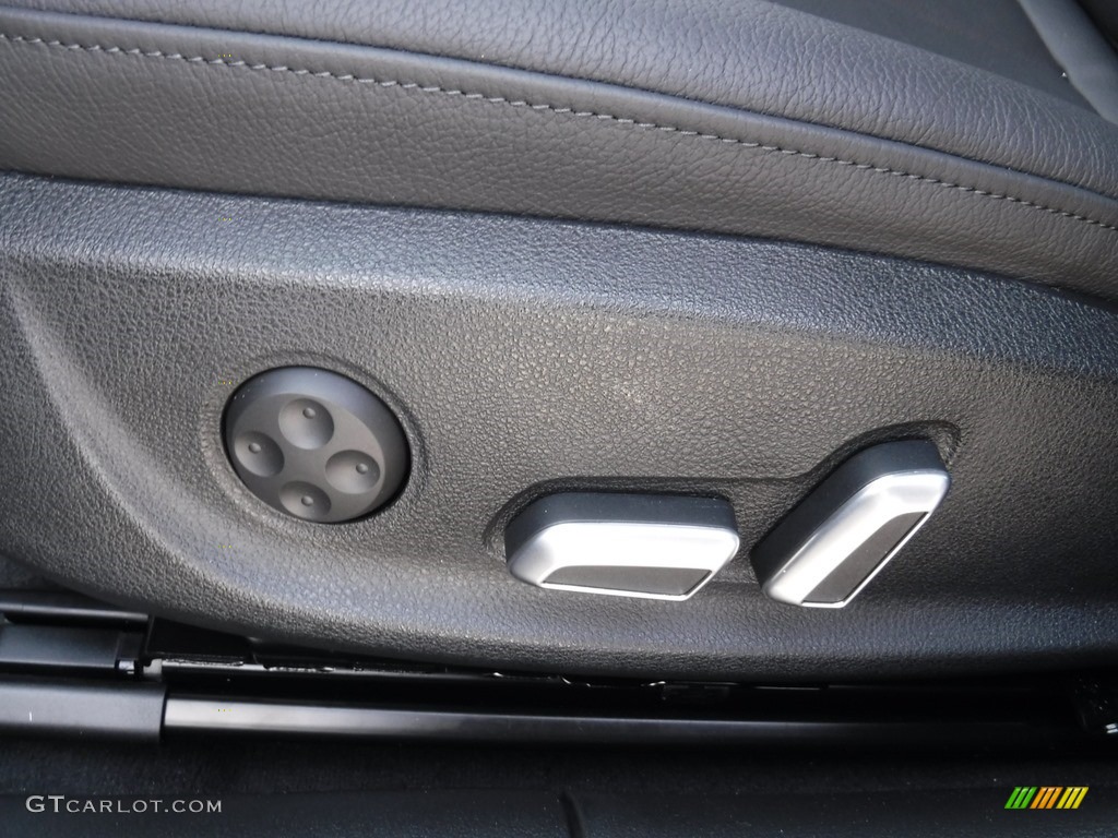2017 Audi A6 2.0 TFSI Premium Plus quattro Controls Photo #116772058
