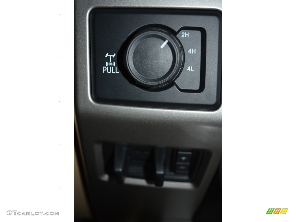 2017 Ford F250 Super Duty Lariat Crew Cab 4x4 Controls Photo #116774887