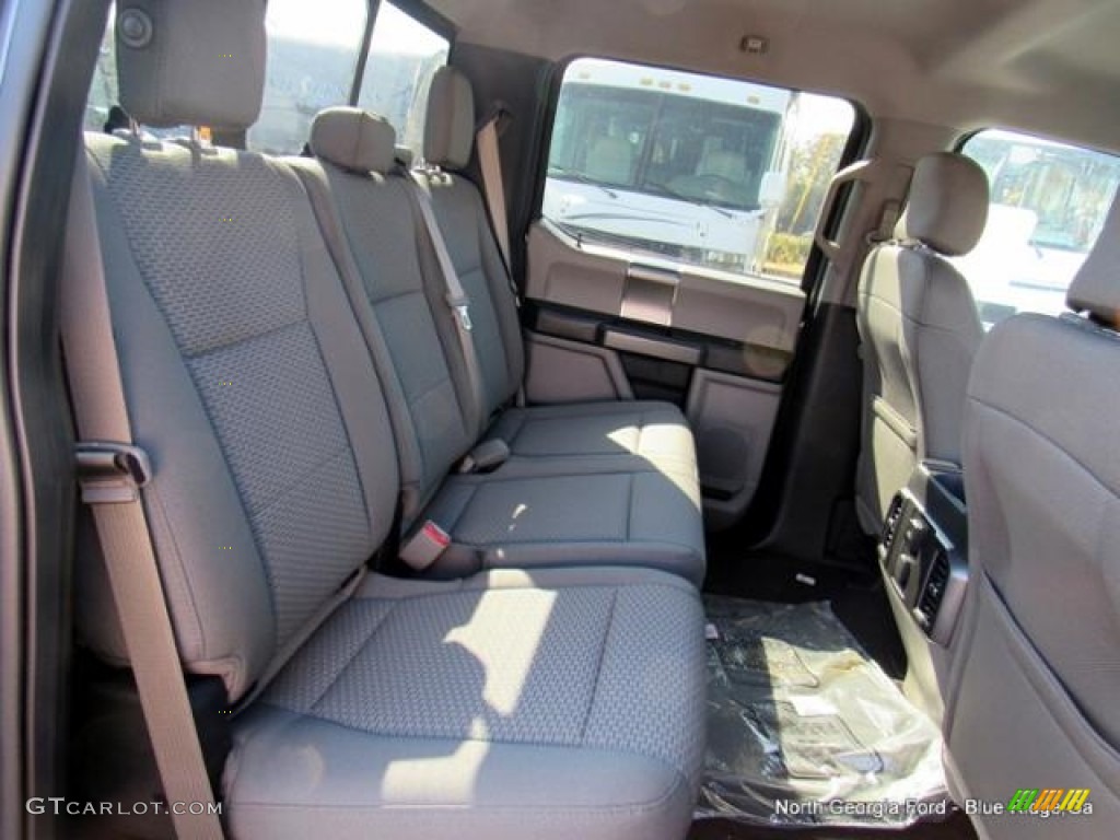2016 F150 XLT SuperCrew 4x4 - Magnetic / Medium Earth Gray photo #16