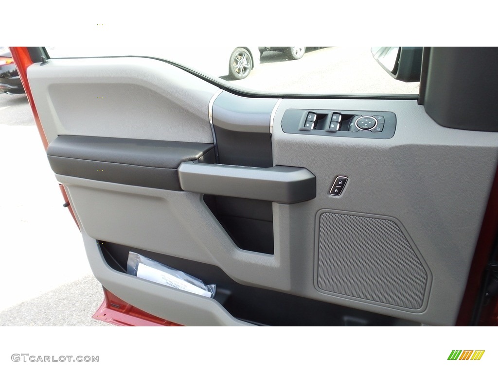 2017 F150 XLT SuperCab 4x4 - Ruby Red / Earth Gray photo #12