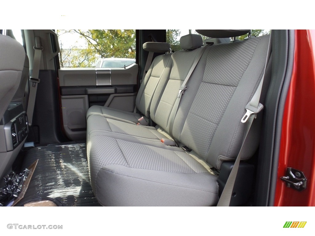 Earth Gray Interior 2017 Ford F150 XLT SuperCrew 4x4 Photo #116777617