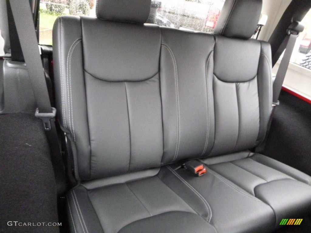 2017 Wrangler Rubicon 4x4 - Firecracker Red / Black photo #4