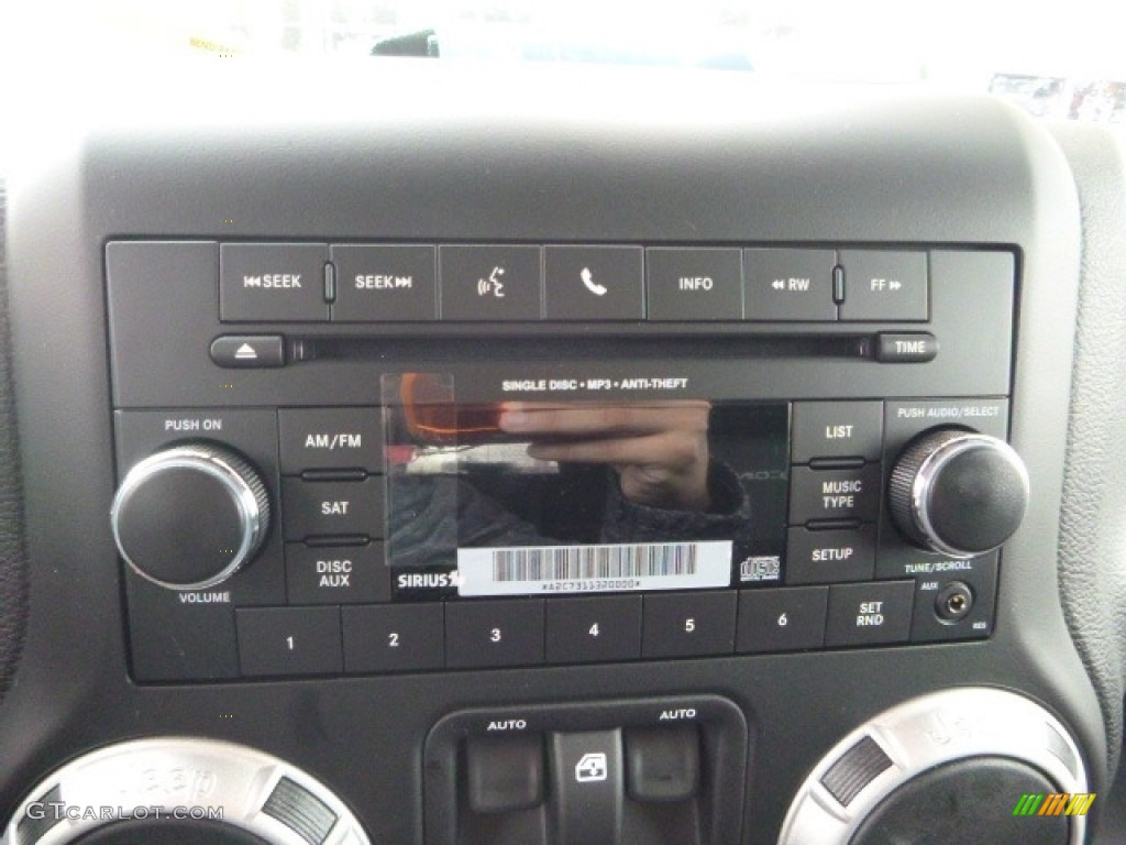 2017 Wrangler Rubicon 4x4 - Firecracker Red / Black photo #17