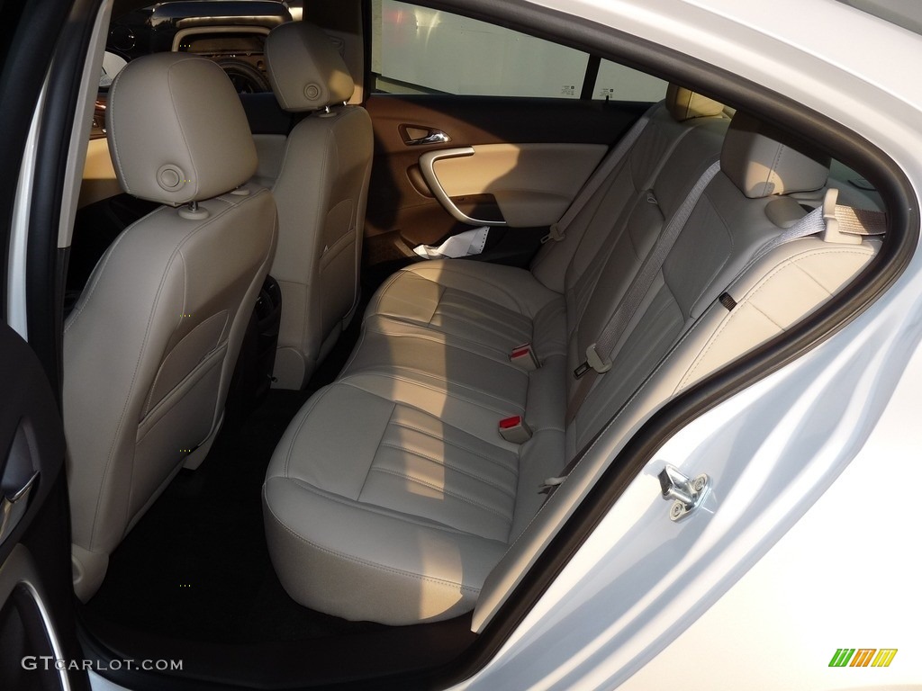 2017 Buick Regal AWD Rear Seat Photo #116785362