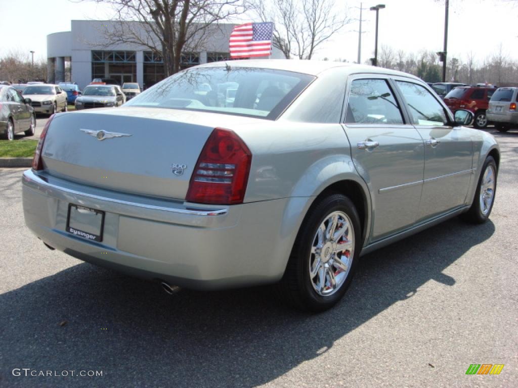 2005 300 C HEMI - Satin Jade Pearl / Dark Slate Gray/Light Graystone photo #6