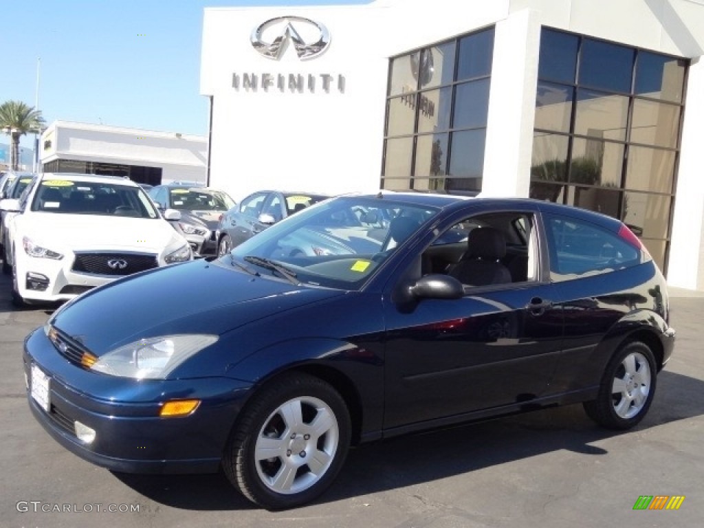 2003 Focus ZX3 Coupe - French Blue Metallic / Dark Charcoal photo #2