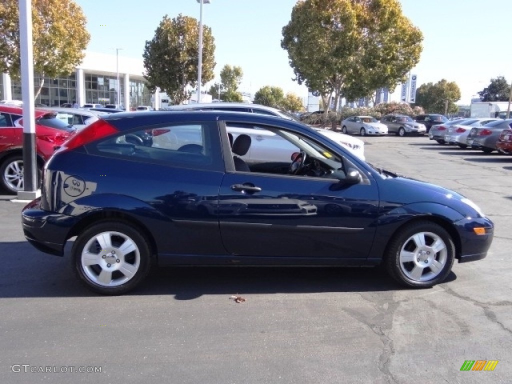 2003 Focus ZX3 Coupe - French Blue Metallic / Dark Charcoal photo #4
