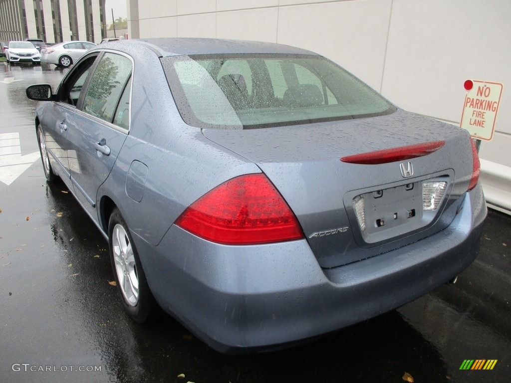 2007 Accord SE Sedan - Cool Blue Metallic / Gray photo #4