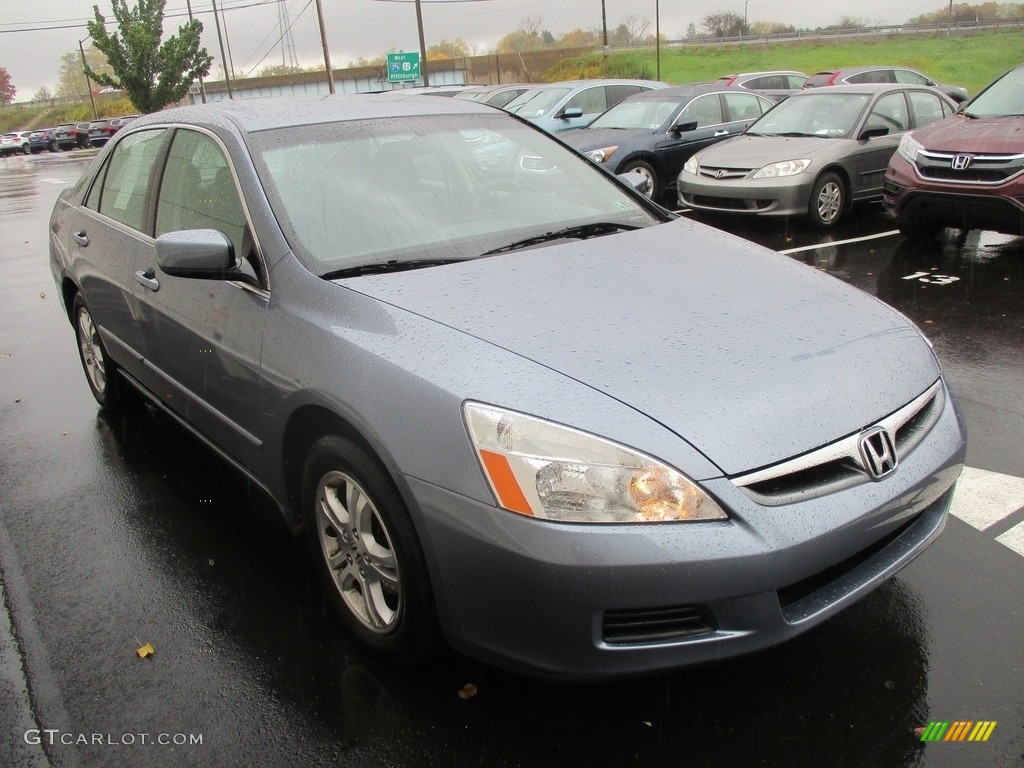 2007 Accord SE Sedan - Cool Blue Metallic / Gray photo #7