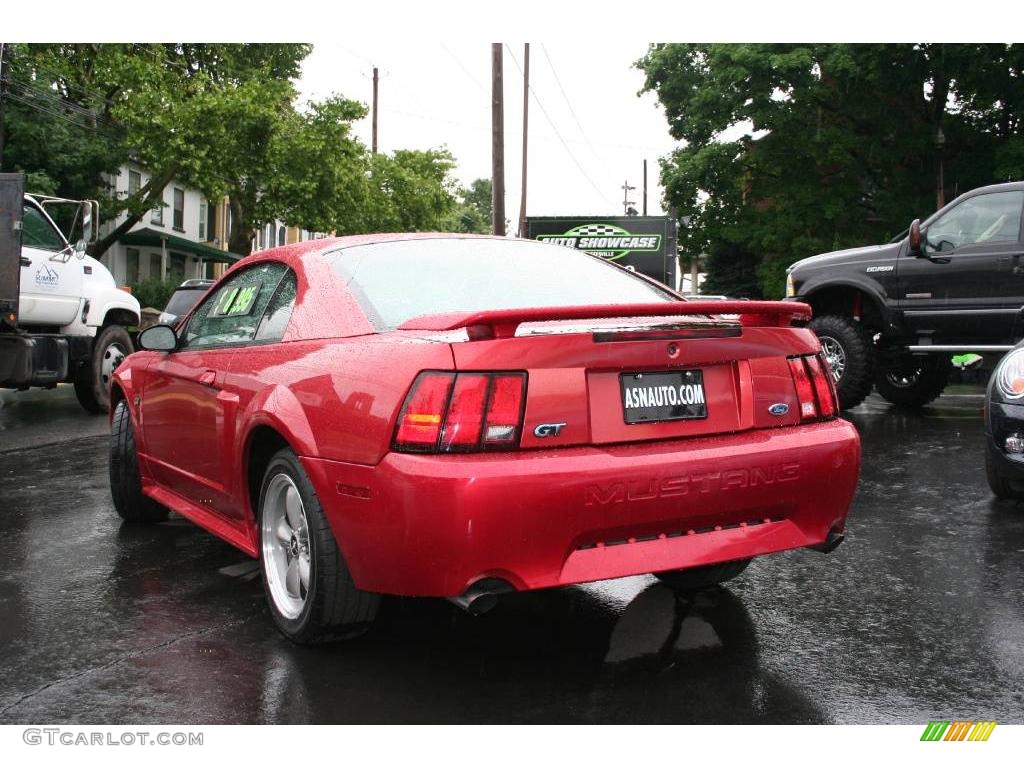2001 Mustang GT Coupe - Laser Red Metallic / Dark Charcoal photo #4