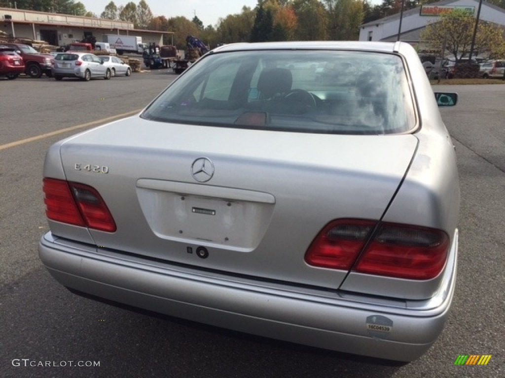 1997 E 420 Sedan - Smoke Silver Metallic / Black photo #4
