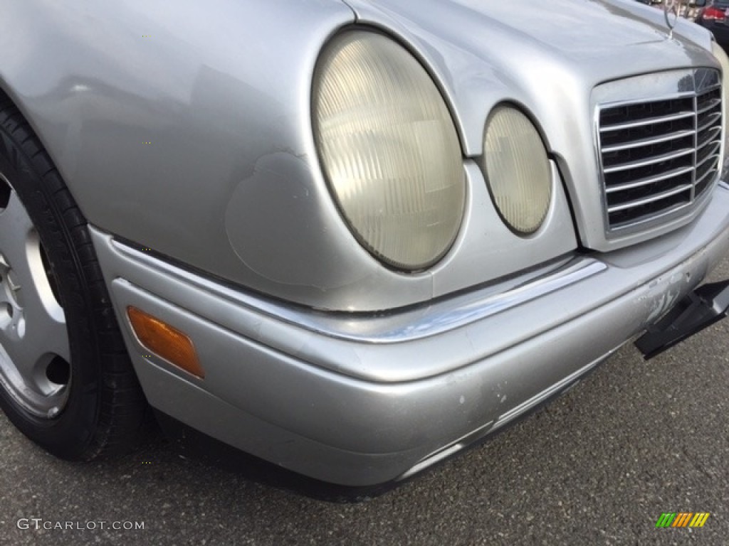 1997 E 420 Sedan - Smoke Silver Metallic / Black photo #25