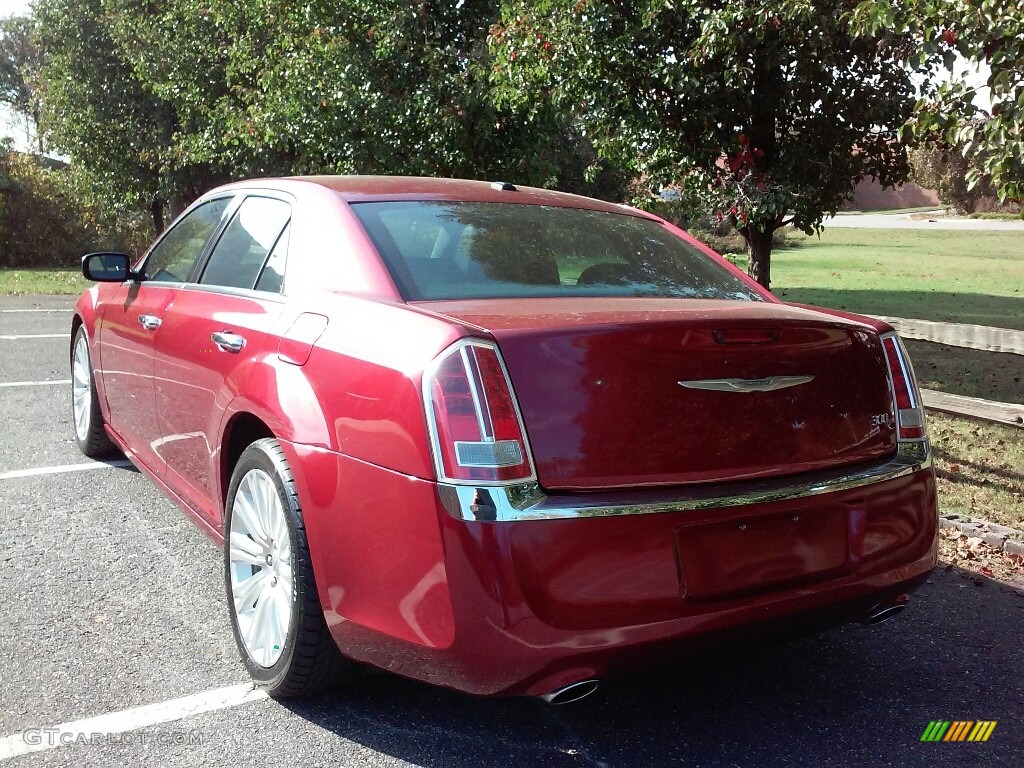 2013 300 C - Deep Cherry Red Crystal Pearl / Black photo #9