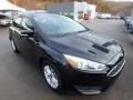 2016 Shadow Black Ford Focus SE Hatch  photo #9