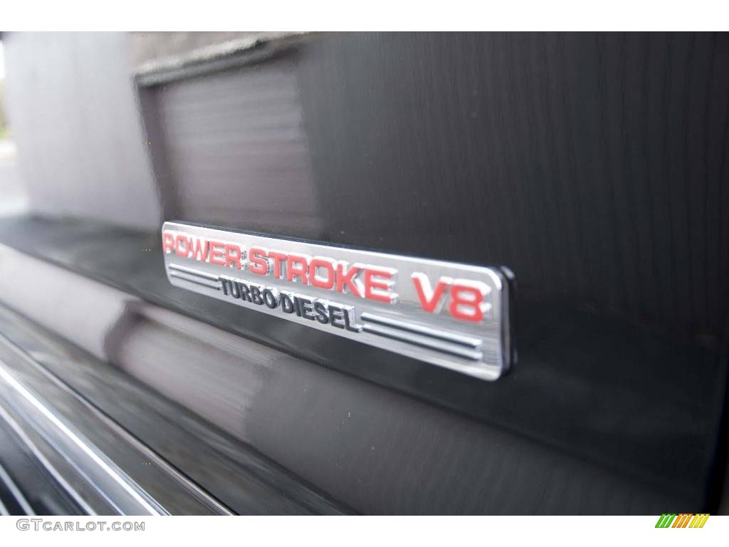 2005 Excursion Limited 4X4 - Black / Medium Pebble photo #11