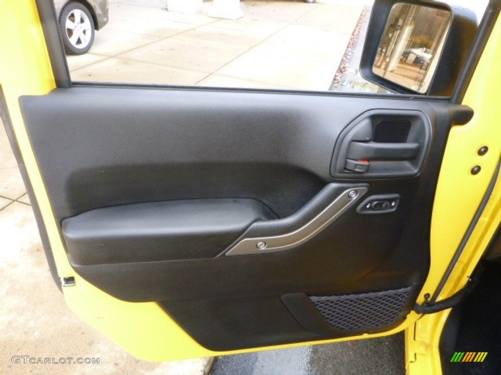2015 Wrangler Unlimited Sport 4x4 - Baja Yellow / Black photo #13