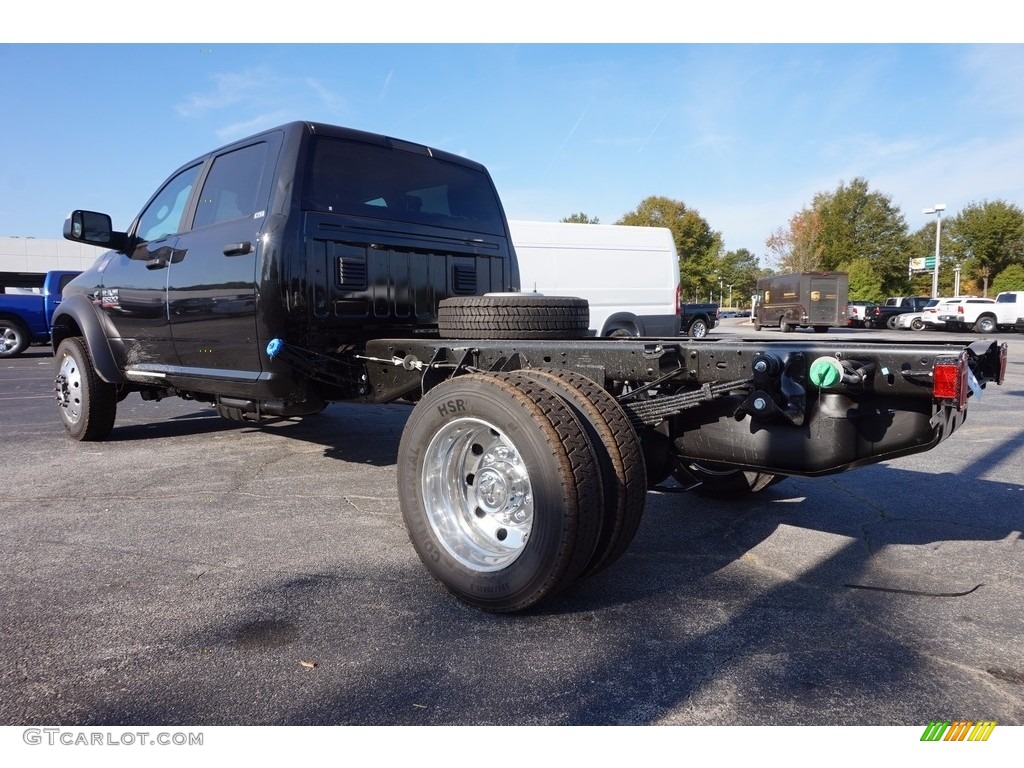 Brilliant Black Crystal Pearl 2017 Ram 5500 Tradesman Crew Cab Chassis Exterior Photo #116797929