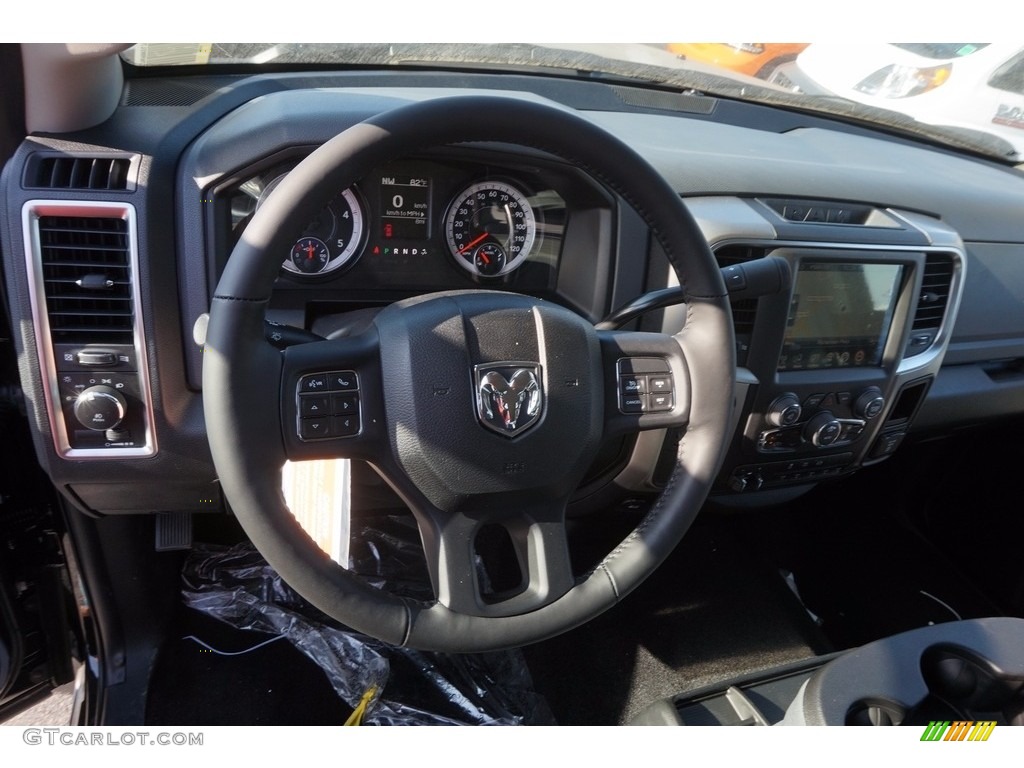 2017 Ram 5500 Tradesman Crew Cab Chassis Black/Diesel Gray Dashboard Photo #116798076