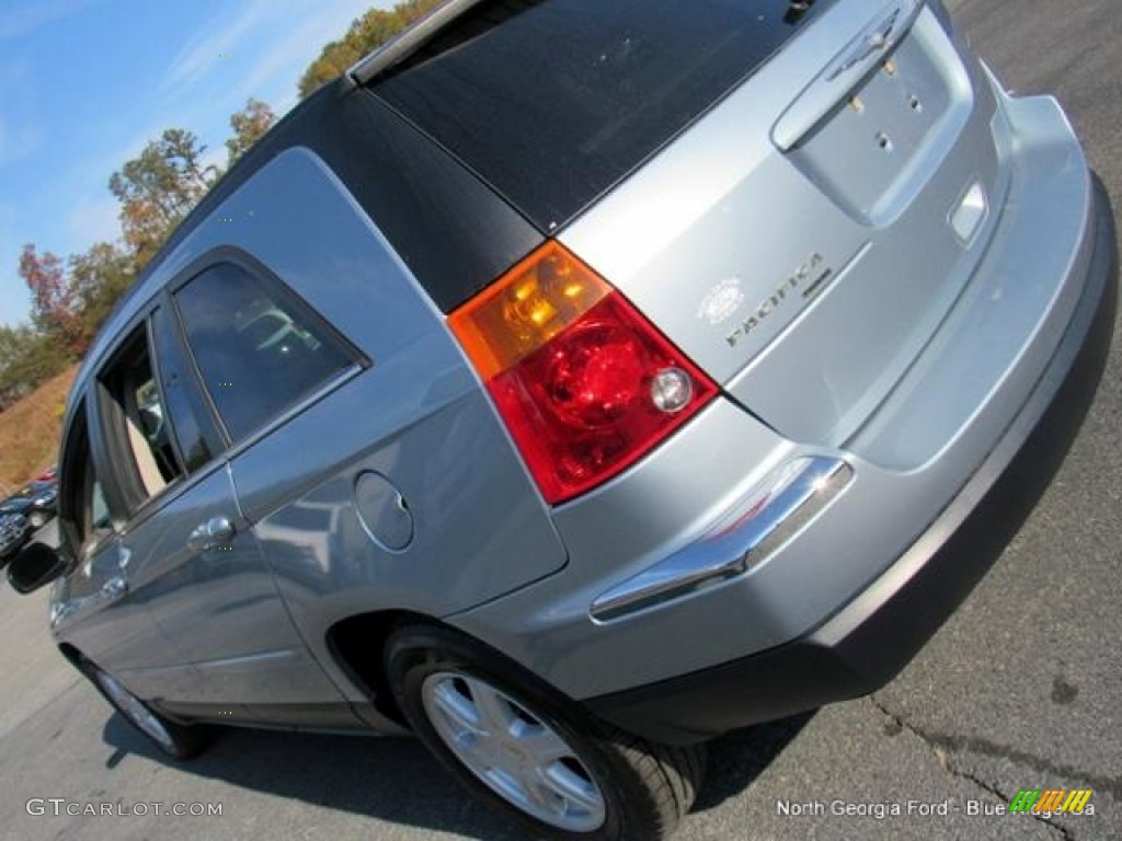 2005 Pacifica Touring AWD - Butane Blue Pearl / Light Taupe photo #36