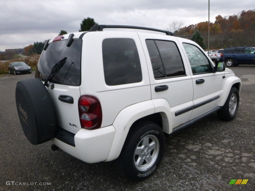 2007 Liberty Sport 4x4 - Stone White / Medium Slate Gray photo #6