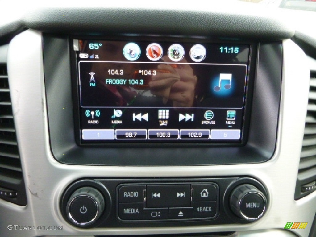 2017 GMC Yukon SLT 4WD Controls Photo #116802339