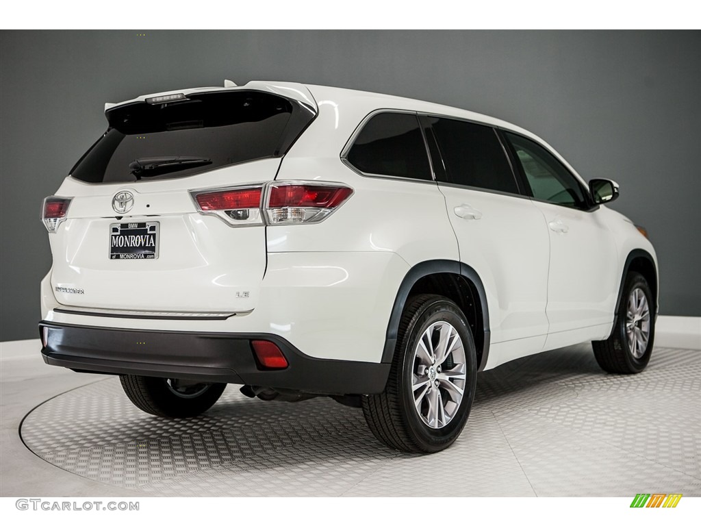 2015 Highlander LE - Blizzard Pearl White / Black photo #13