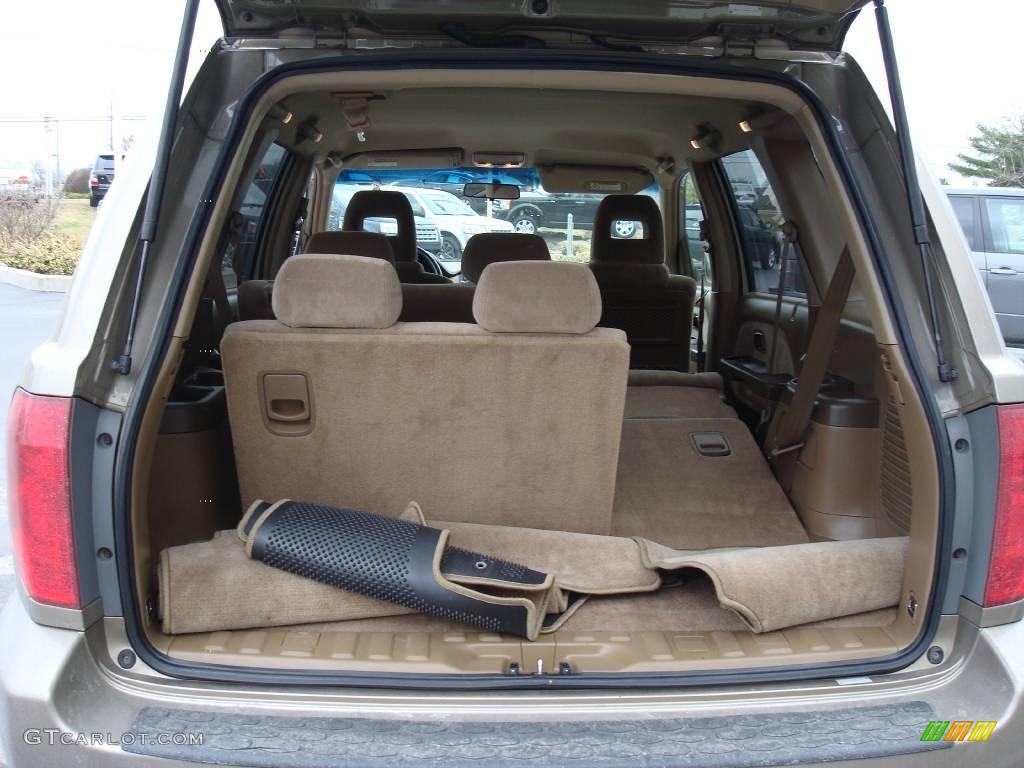 2004 Pilot EX 4WD - Sandstone Metallic / Saddle photo #18