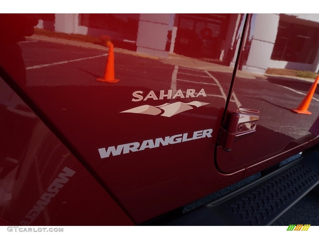 2012 Wrangler Sahara 4x4 - Deep Cherry Red Crystal Pearl / Black/Dark Saddle photo #14