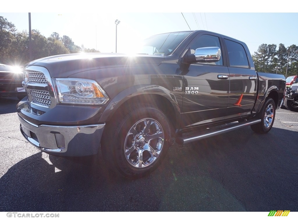 2017 1500 Laramie Crew Cab - Granite Crystal Metallic / Canyon Brown/Light Frost Beige photo #3