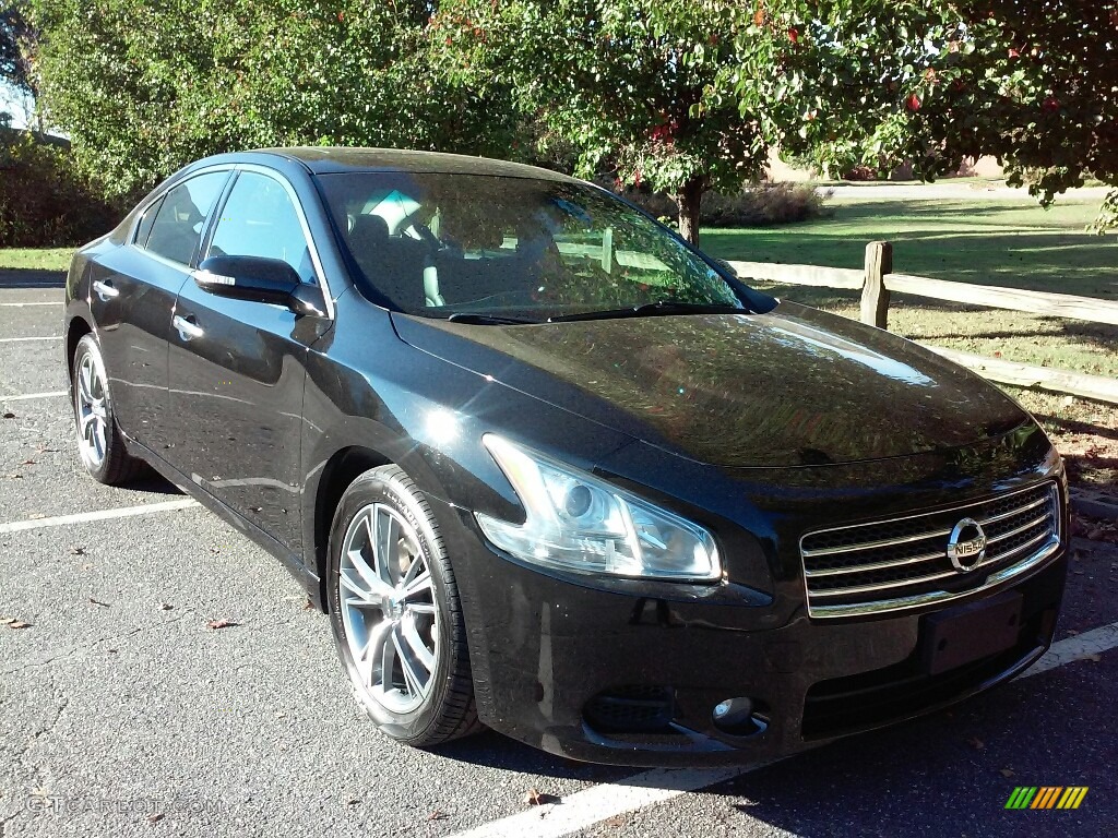 2010 Maxima 3.5 S - Crimson Black / Charcoal photo #4
