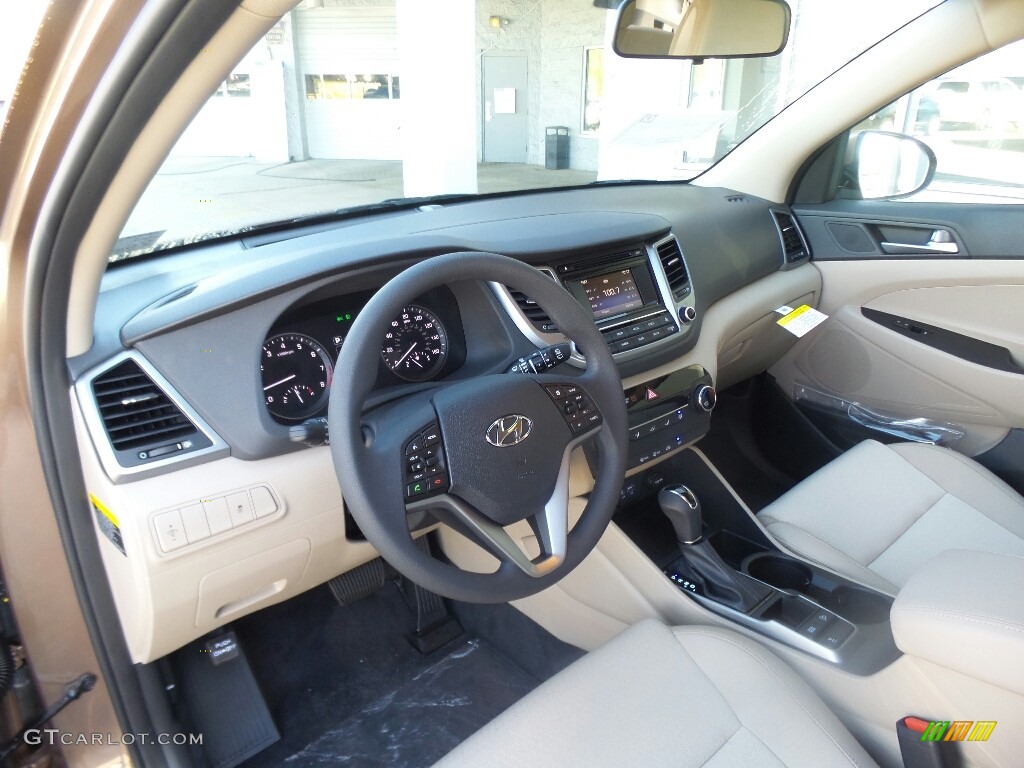 Beige Interior 2017 Hyundai Tucson SE AWD Photo #116818569